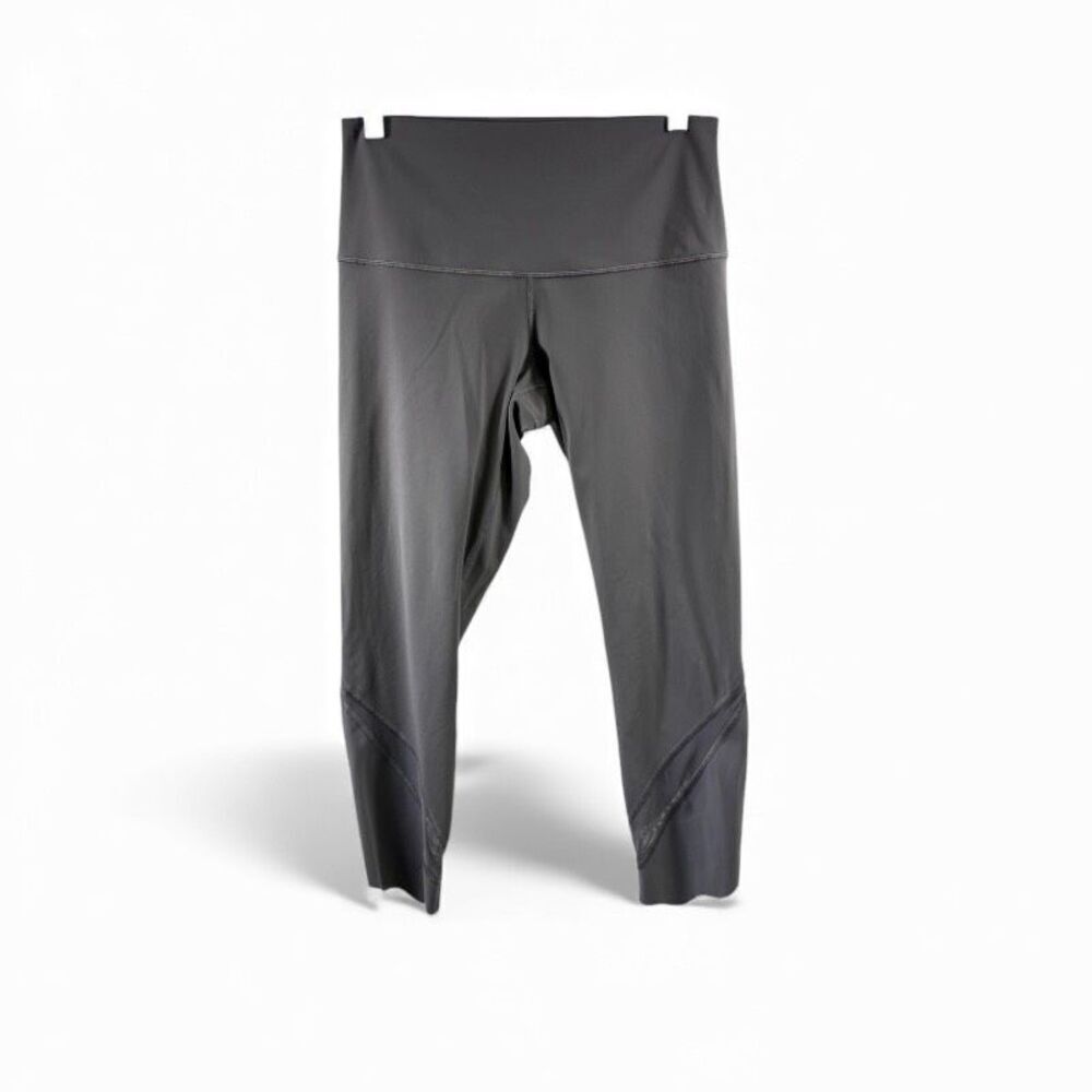Lululemon High Rise Reversible Waist Scalloped Edge Leggings in Mauve Size 10